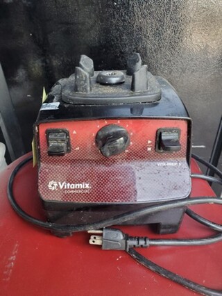 Vitamix commercial blender (Missing blender container) Tested & Working! 