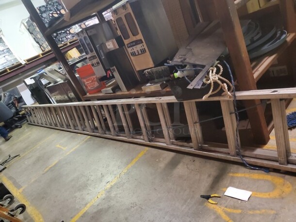 40Ft Werner Extension ladder, Buyer must remove this item (SC) - Image 3 of 3