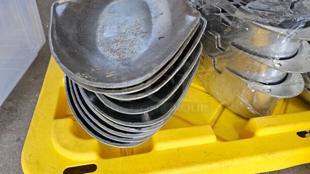 One Lot of Miscellaneous Kitchenware - Image 5 of 12