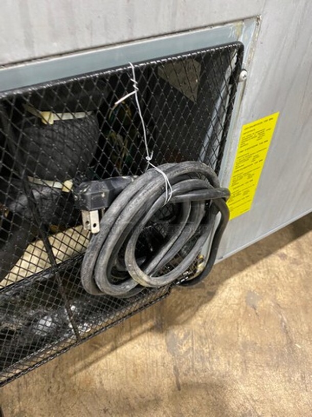 Valpro Commercial Refrigerated Pizza Prep Table! With Single Door Storage Space! All Stainless Steel! On Casters! Model: VPP44 SN: 8004233 115V 60HZ 1 Phase - Image 9 of 9