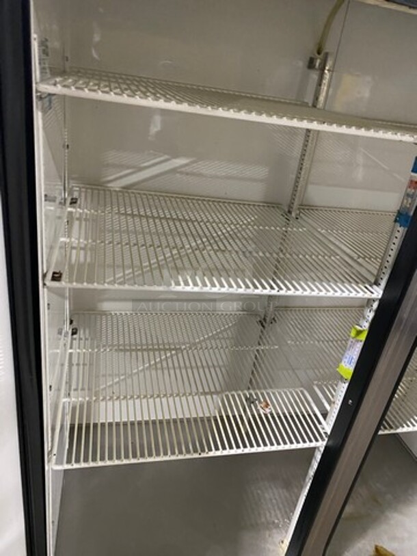 True Commercial 2 Door Reach In Cooler! Poly Coated Racks! All Stainless Steel! Model: T49 SN: 6950022 115V 60HZ 1 Phase - Image 6 of 10