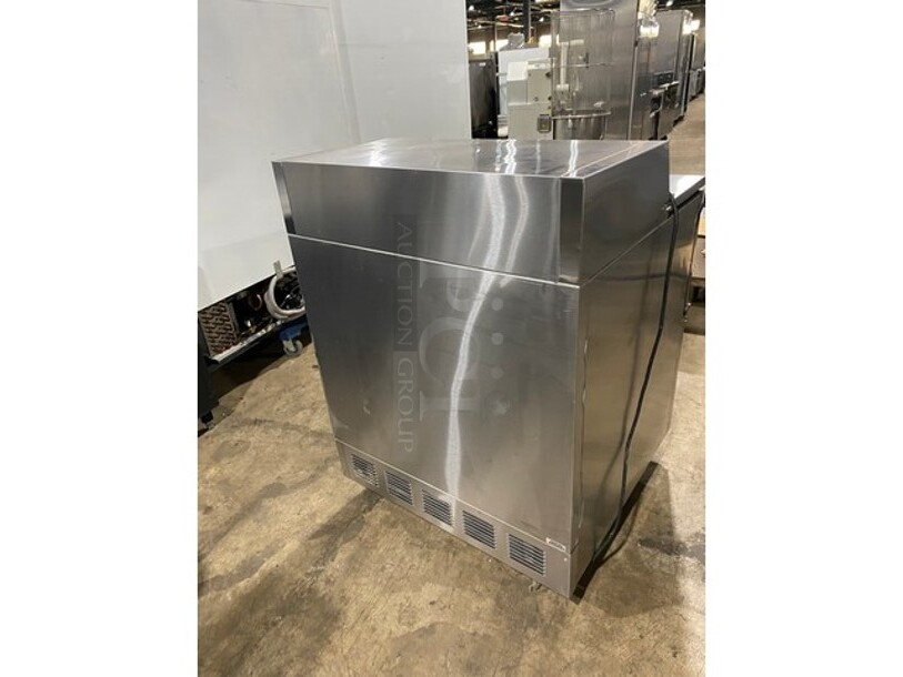 Nice! True All Stainless Steel Milk Cooler! 115V 1Phase Model TMC-34S - Image 4 of 7