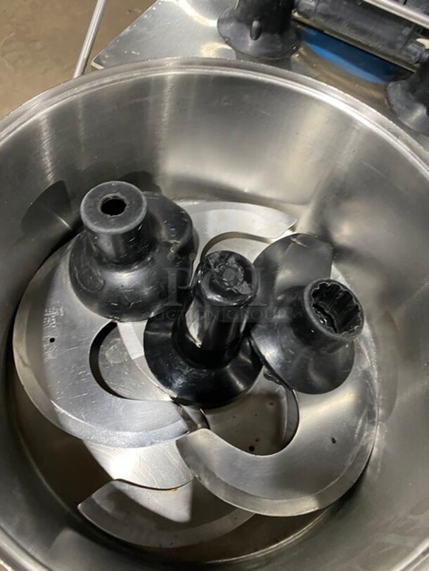 Sahveli Commercial Electric Powered VCM Vertical Cutter/Mixer/Mincer! Great For Meat, Dough, Vegetables! Perfect For All Your Hummus Needs! All Stainless Steel! Model: ZDKAYAKL SN: 0597 230/380V - Image 6 of 7