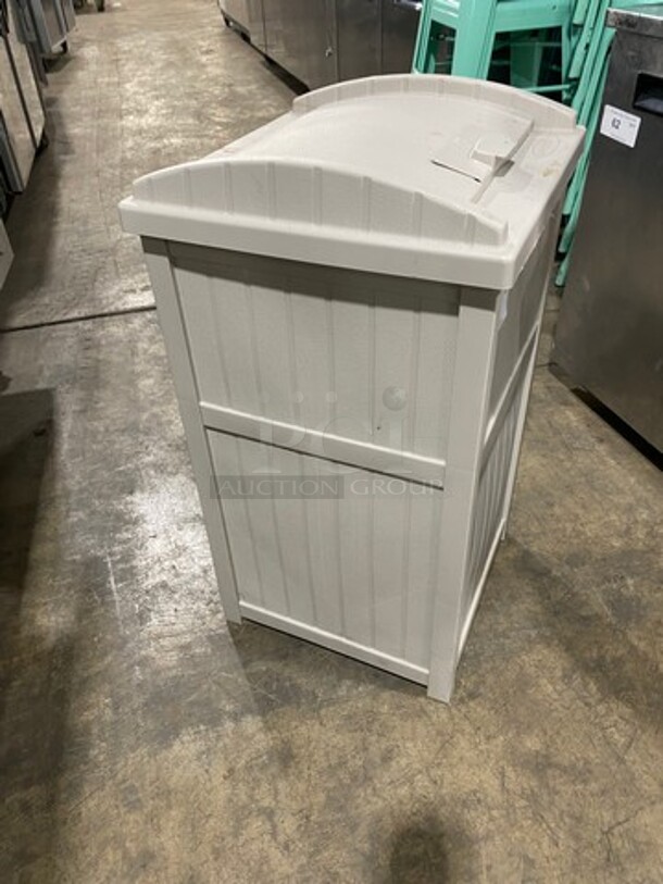 Suncast Outdoor Beige Poly Trash Can! With Hinged Lid! - Image 2 of 6