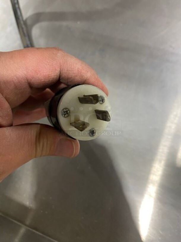 WOW! Royston Commercial Electric Powered Heated Food Display Case Merchandiser! With Sneeze Guard! All Stainless Steel! On Casters! Model: HIMHH1SS362555 120V 60HZ 1 Phase - Image 9 of 9