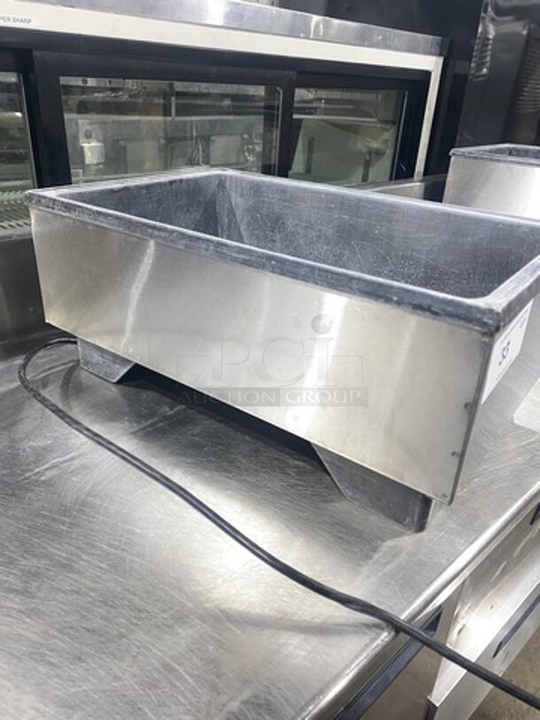 Vollrath Counter Top Electric Powered Single Bay Food Warmer! 115V 1 Phase! Model 1001! 120V 1 Phase! - Image 3 of 7