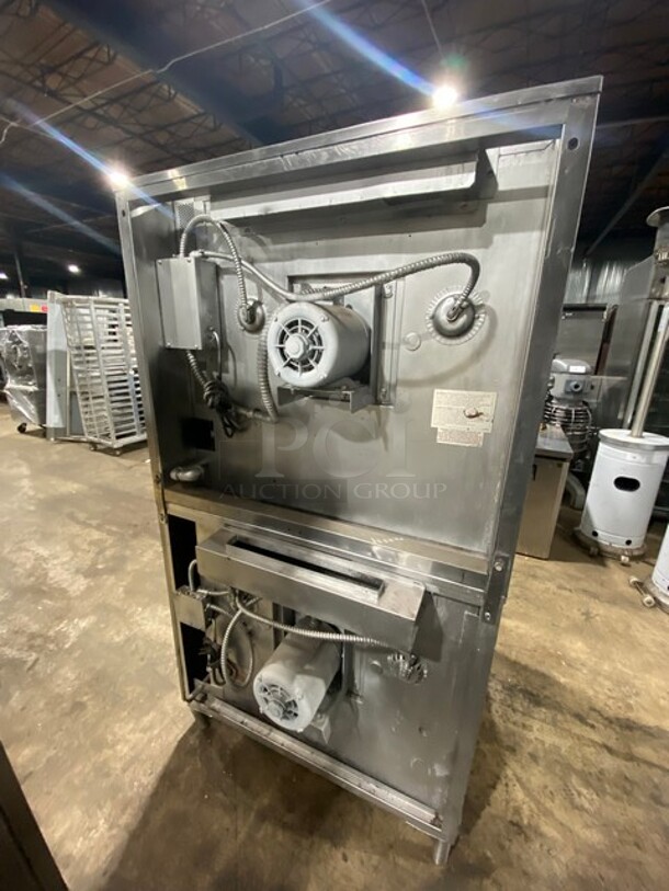WOW! Blodgett All Stainless Steel Gas Powered Double Stacked Convection Oven! With Metal Racks! On Casters! 2 X Your Bid Makes One Unit! - Image 4 of 10