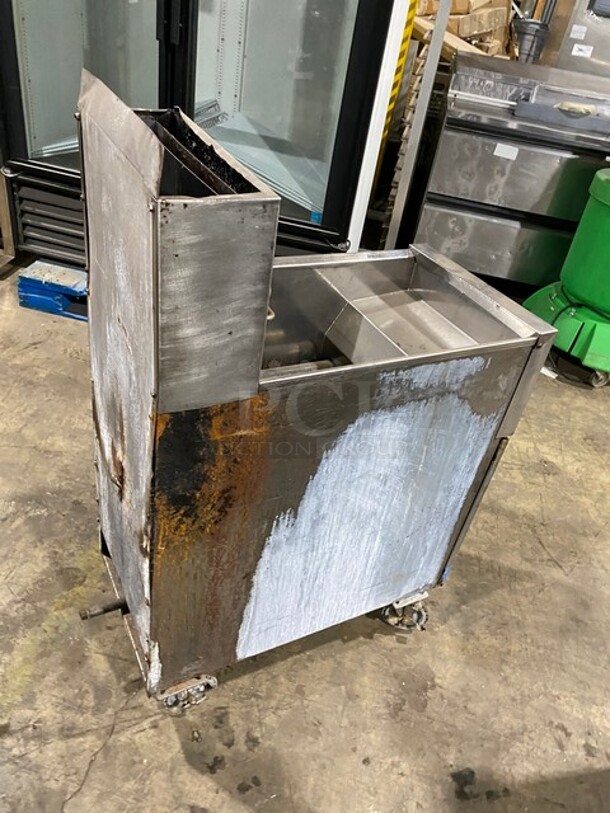 Amazing! Dean Stainless Steel Commercial Floor Style Natural Gas Powered Deep Fat Fryer! MN:SR152GN SN:1108MB0024 2.53V! - Image 4 of 8