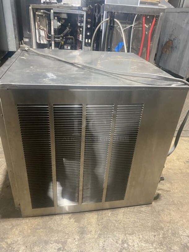 Ice-O-Matic Commercial Ice Machine Head! Stainless Steel Body! Model: ICE0320HA2 SN: D42200299Z 115V 60HZ 1 Phase - Image 4 of 7
