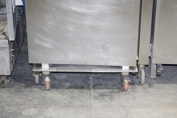 Alto-Shaam 20.20W W/ Roll-In Cart. 208/240v 1ph - Parts - Image 2 of 2