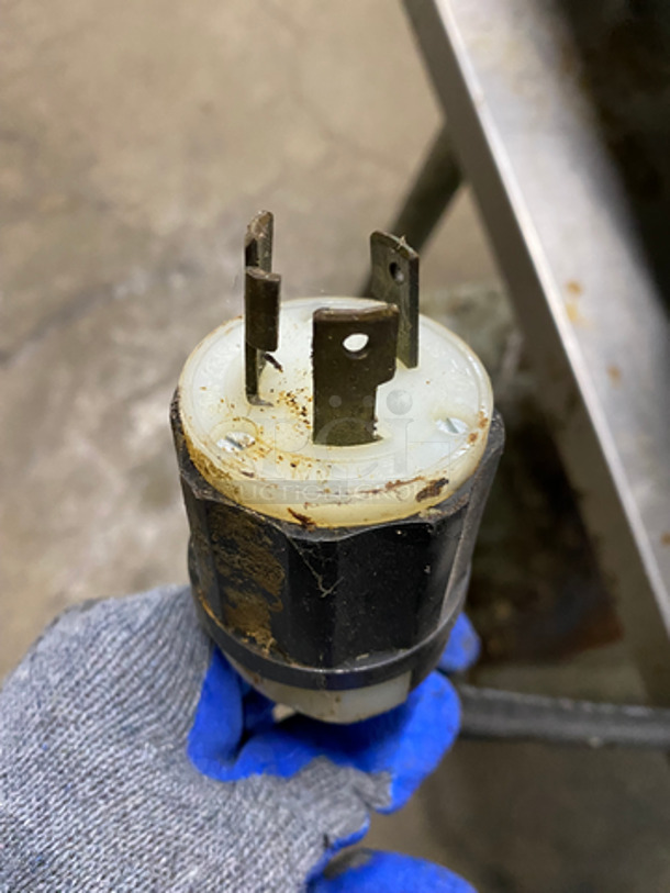 AccuTemp Commercial Electric Powered Single Door Steam-N-Hold! On Equipment Stand! All Stainless Steel! On Casters! Model: 208D6100 SN: 7961 208V 60HZ 1 Phase - Image 8 of 8