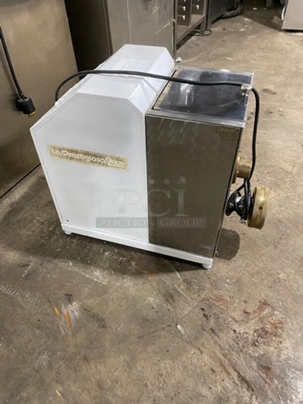 La Prestigiosa Commercial Countertop Pasta Molder! Model: 2000 - Image 3 of 8