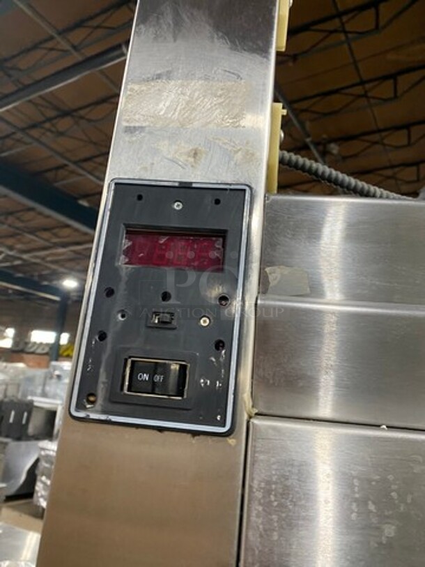 Traulsen Commercial Single Door Reach In Cooler! All Stainless Steel! On Legs! Model: RHT132WUT SN: V075700H93 115V 60HZ 1 Phase - Image 7 of 8