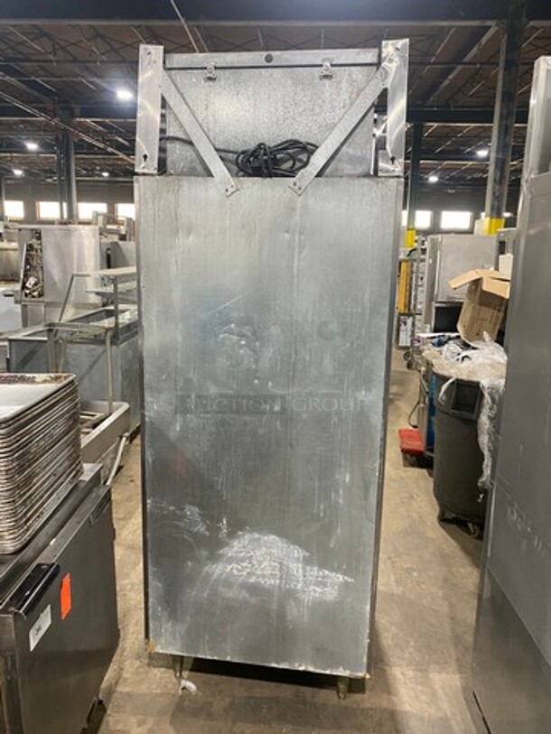 Victory Commercial Single Door Reach In Freezer! All Stainless Steel! On Legs! - Image 4 of 8