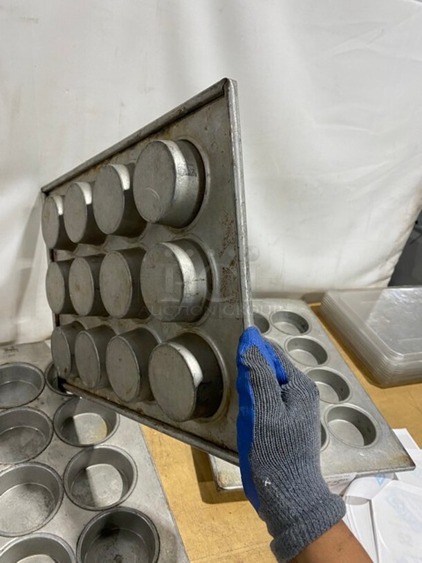 Chicago Metallic Commercial Cupcake/Muffin Pans! 5X Your Bid!  - Image 4 of 6