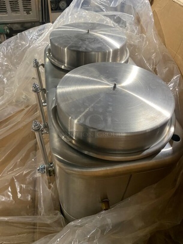 NEW! IN THE BOX! Curtis Commercial Countertop Automatic Coffee Urn! All Stainless Steel! Model: EMT3S SN: 42497 220V 1 Phase - Image 3 of 7