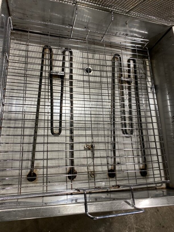 AMAZING FIND! Commercial Electric Powered Open Fryer! All Stainless Steel! On Legs! - Image 6 of 9