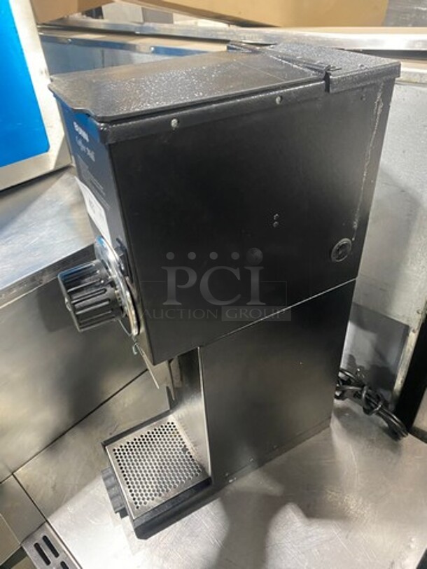 Bunn Commercial Countertop Coffee Bean Grinder! Model: G2HD SN: G300078222 120V 60HZ 1 Phase - Image 3 of 9