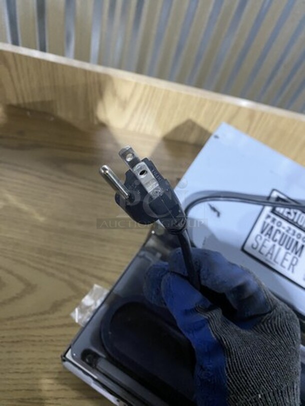 Weston Vaccum Sealer! - Image 7 of 8