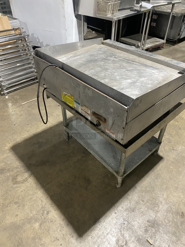 Nice!  Vulcan Natural Gas Powered Thermostatic Controlled Polished Top Flat Griddle!  On Equipment Stand! On Casters! Working when Removed! - Image 5 of 9