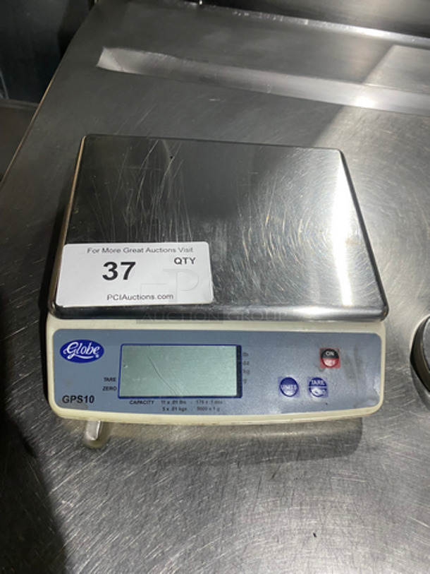 Globe Countertop Electric Food Scale! Model: GPS10 SN: 8030784