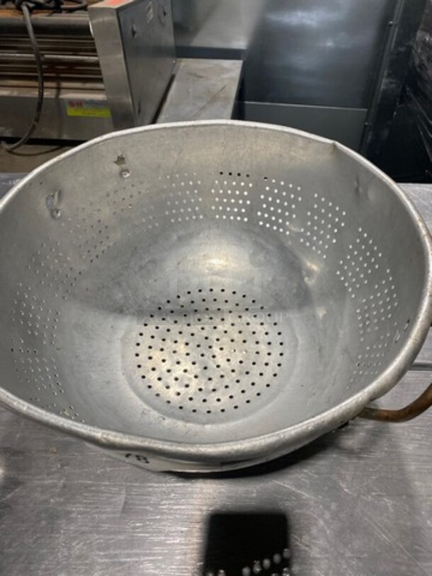 ALL ONE MONEY! MISCELLAEOUS! Includes Perforated Food Pans, Strainers! - Image 10 of 11