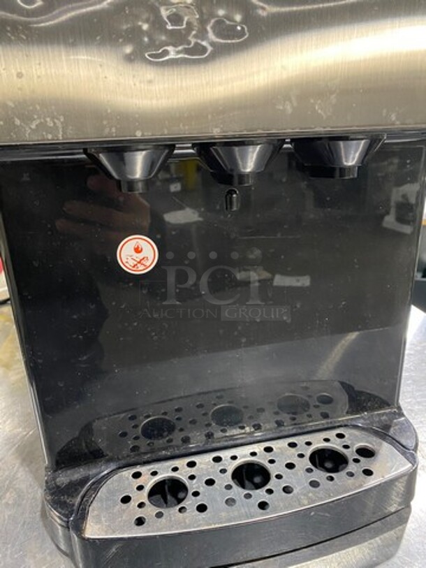 LATE MODEL! 2019 Avalon Commercial Countertop Water Dispenser! Model: A12CTPOU SN: 1281919195 115V - Image 5 of 9