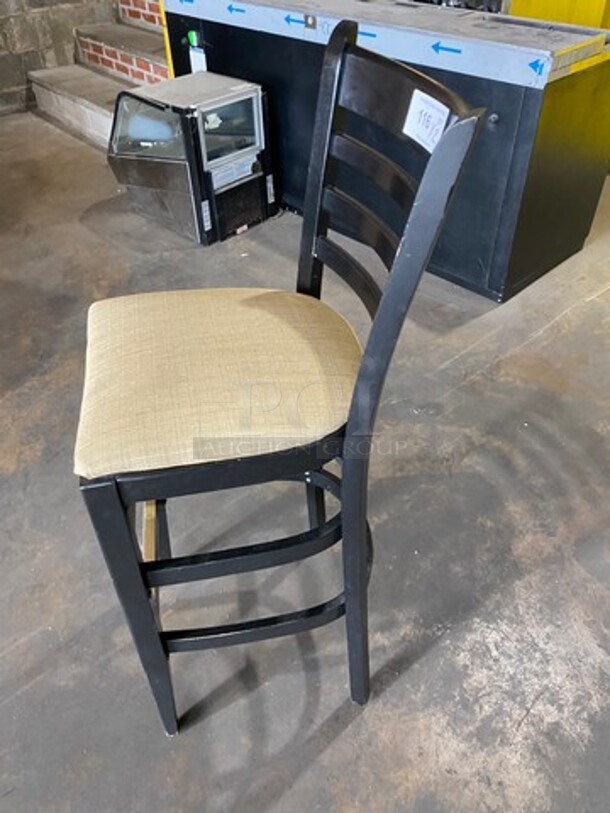 Cushioned Bar Height Chairs! With Wooden Frame! With Footrest! 2x Your Bid! - Image 4 of 6