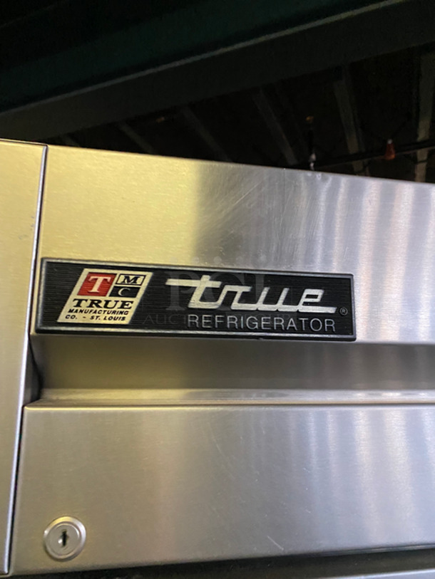 True Commercial Single Door Reach In Refrigerator! With Poly Coated Racks! All Stainless Steel! On Casters! Model: T19 SN: 5288014 115V 60HZ 1 Phase - Image 8 of 9