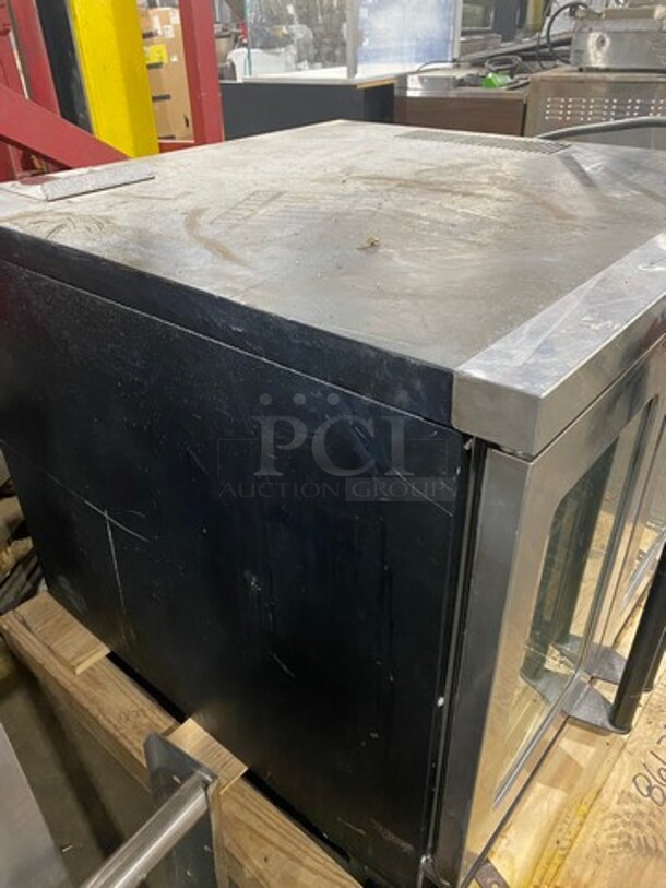 Duke Commercial LP Powered Single Deck Convection Oven! With View Through Doors! Metal Oven Racks! All Stainless Steel! - Image 4 of 11