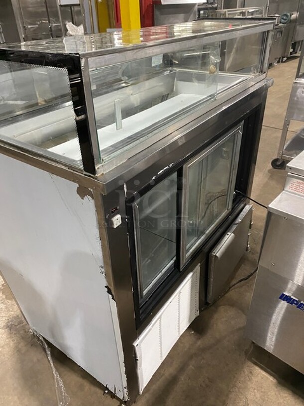 2008 Leader Commercial Refrigerated Deli Case! With Slanted Front Glass! With Sliding Rear Access Doors! MODEL SDL48SC SN:PR121811 115V 1PH - Image 4 of 8