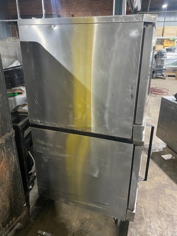 Garland Commercial Gas Powered Double Deck Convection Oven! With View Through Doors! Metal Oven Racks! All Stainless Steel! On Casters! Master Series! 2x Your Bid Makes One Unit! - Image 4 of 11