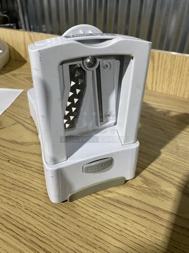 Ribbon Cut! Food Grater!  - Image 6 of 7