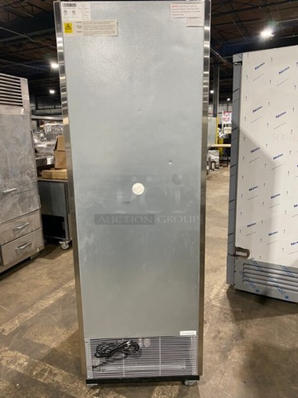 COOL! Maxx Cold Commercial Single Door Reach In Freezer! With Poly Coated Racks! All Stainless Steel! On Casters! Model: MXDF23FDHC SN: 3542107210012 115V 60HZ 1 Phase - Image 2 of 10