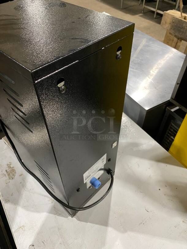 Grindmaster Commercial Countertop Hot Water Dispenser! Model: HWD2 SN: L267172 120V 1 Phase - Image 4 of 8