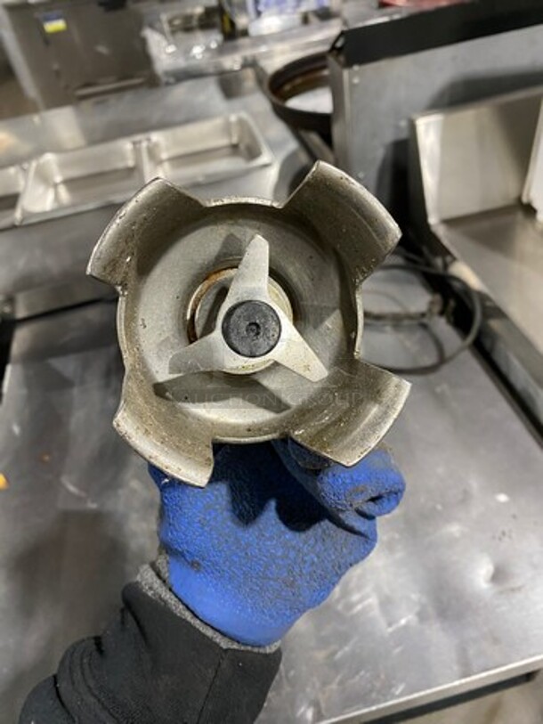 Robot Coupe Handheld Immersion Blender! DOES NOT POWER ON! Model: MP450 - Image 5 of 6