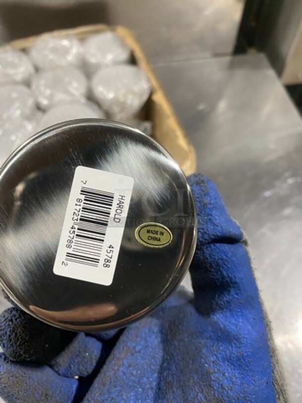 NEW! Seasoning/ Salt And Pepper Shakers! - Image 4 of 7