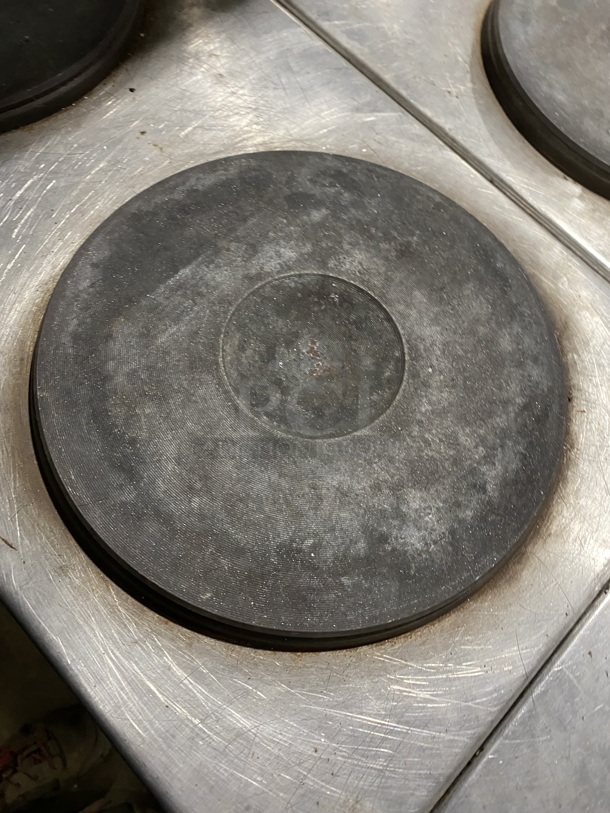 Sweet! Imperial Electric Powered 4 Burner Hot Plate Range w/ Oven and Raised Back Splash! Stainless Steel! On Legs!  - Image 4 of 7