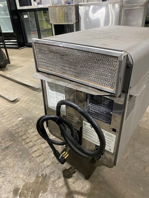 Turbo Chef Commercial Electric Powered Countertop Rapid Cook Turbo Oven! On Legs! 208/240V 1 Phase! Model: NGO SN: NGOD34127! - Image 4 of 8