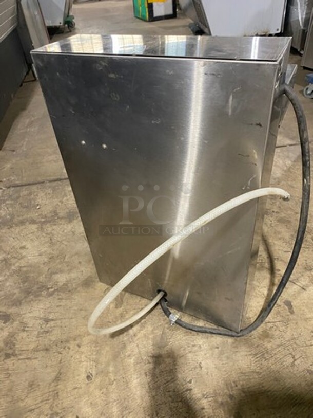 Fetco Commercial Countertop Dual Side Coffee Brewer! All Stainless Steel! Model: CBS52H15 SN: 11353502A 120/208/240V 3 Phase - Image 4 of 9