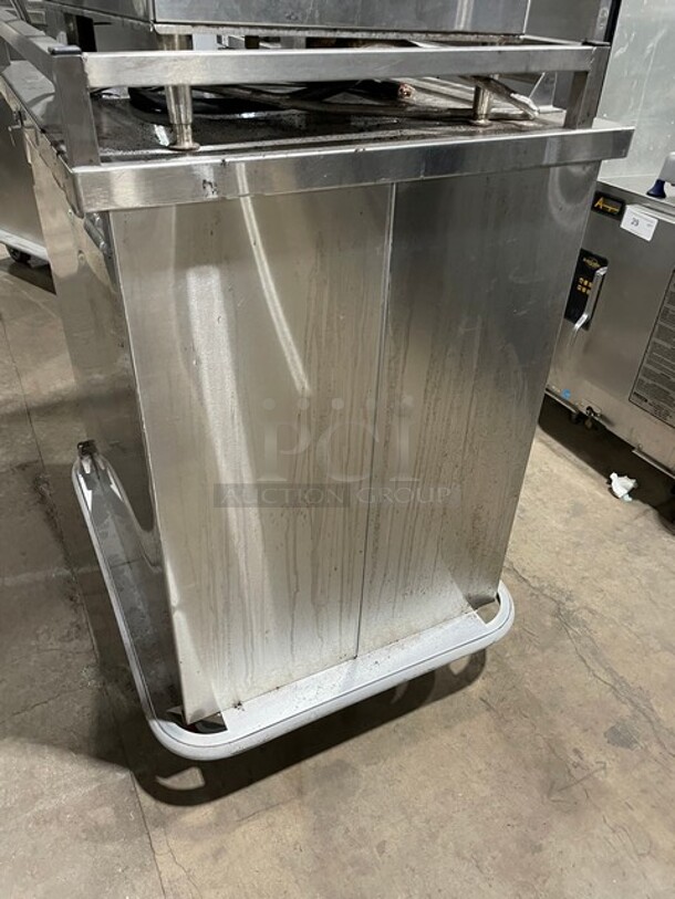 Carter-Hoffmann Commercial Single Door Meal/Tray Transport Cart! With Built In Pan Racks! All Stainless Steel! On Casters! Model: TE1S12 SN: 462731-052012! - Image 4 of 6
