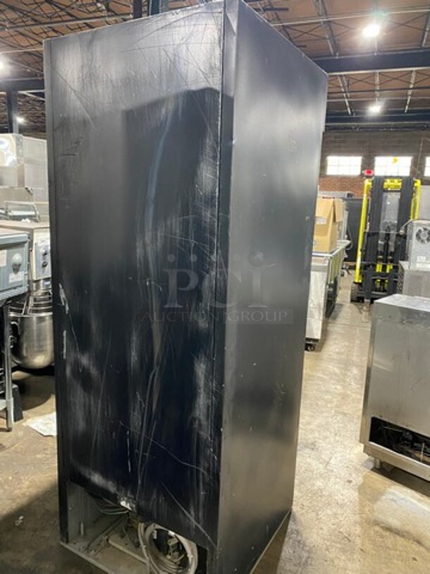 Beverage Air Commercial Single Door Reach In Refrigerator Merchandiser! With View Through Door! With Poly Coated Racks! Model: MT27 SN: 8486475 115V 60HZ 1 Phase - Image 3 of 8