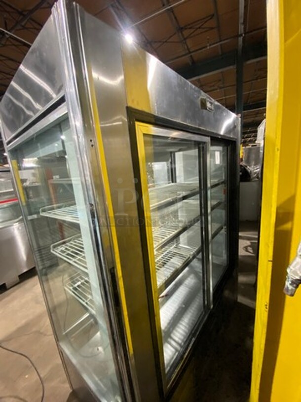 Leader Commercial Reach In Cooler Merchandiser! Glass All Around! With Rear Access Sliding Doors! Poly Coated Racks! Model: LS54SC SN: PT09S2914 115V 60HZ 1 Phase - Image 3 of 9
