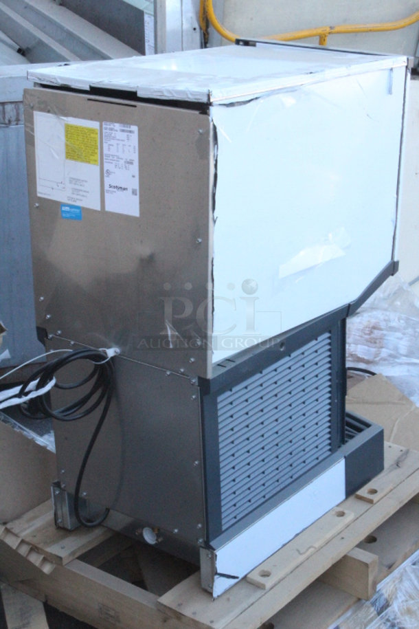 BRAND NEW SCRATCH & DENT! Scotsman HID312A - 1A Scotsman HID312A-1 Meridian Countertop Air Cooled Ice Machine and Water Dispenser - 12 lb. Bin Storage S/N: 23071320013785 16-1/4x24-3/8x35 - Image 5 of 8