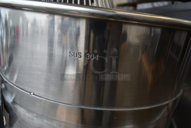 BRAND NEW SCRATCH AND DENT! Avantco 177MX60H Metal Commercial Floor Style 60 Quart Planetary Dough Mixer w/ Stainless Steel Mixing Bowl, Bowl Guard, Bowl Dolly, Dough Hook, Whisk and Paddle Attachments. 240 Volts, 3 Phase. - Image 8 of 11