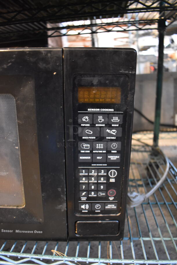 General Electric JES1855PBH 04 Metal Countertop Microwave Oven. 120 Volts, 1 Phase. 24x18x13.5 - Image 4 of 6