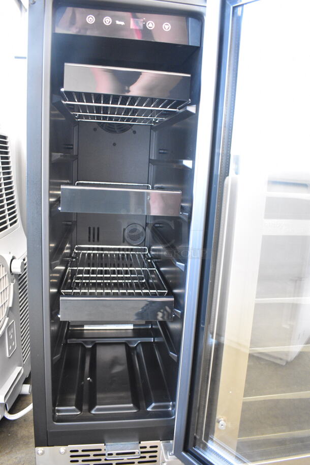 BRAND NEW SCRATCH AND DENT! Whynter BBR-638SB 12" Built In 60 Can Beverage Cooler Merchandiser with Lock, Stainless. 115 Volt, 1 Phase. Tested and Working! - Image 4 of 6