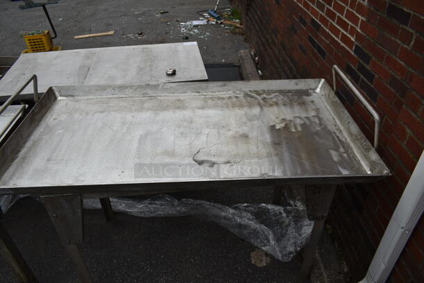 Metal Table. - Image 2 of 3