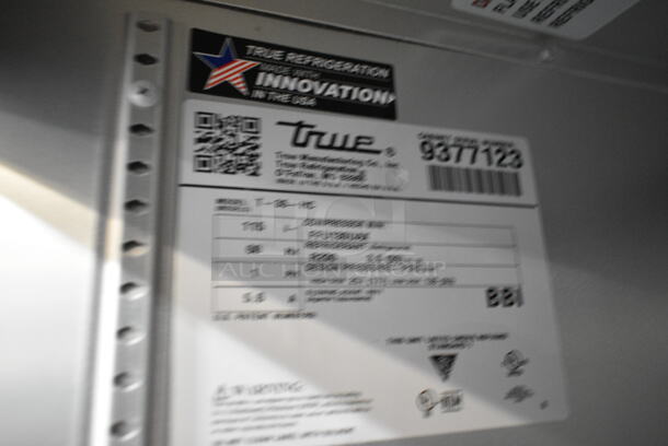 2018 True T-35-HC Stainless Steel Commercial 2 Door Reach In Cooler w/ Poly Coated Racks on Commercial Casters. 115 Volts, 1 Phase. Tested and Working! - Image 4 of 4