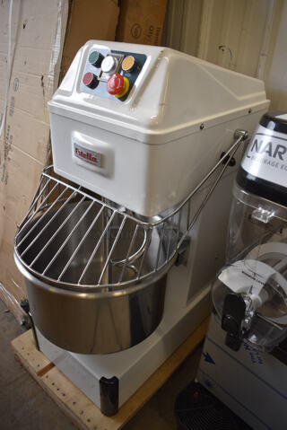 BRAND NEW! Estella Model 348SM20 Metal Commercial Countertop 21 Quart Spiral Dough Mixer w/ Stainless Steel Mixing Bowl, Bowl Guard and Dough Hook Attachment. 120 Volts, 1 Phase. 15x26x34. Tested and Working!